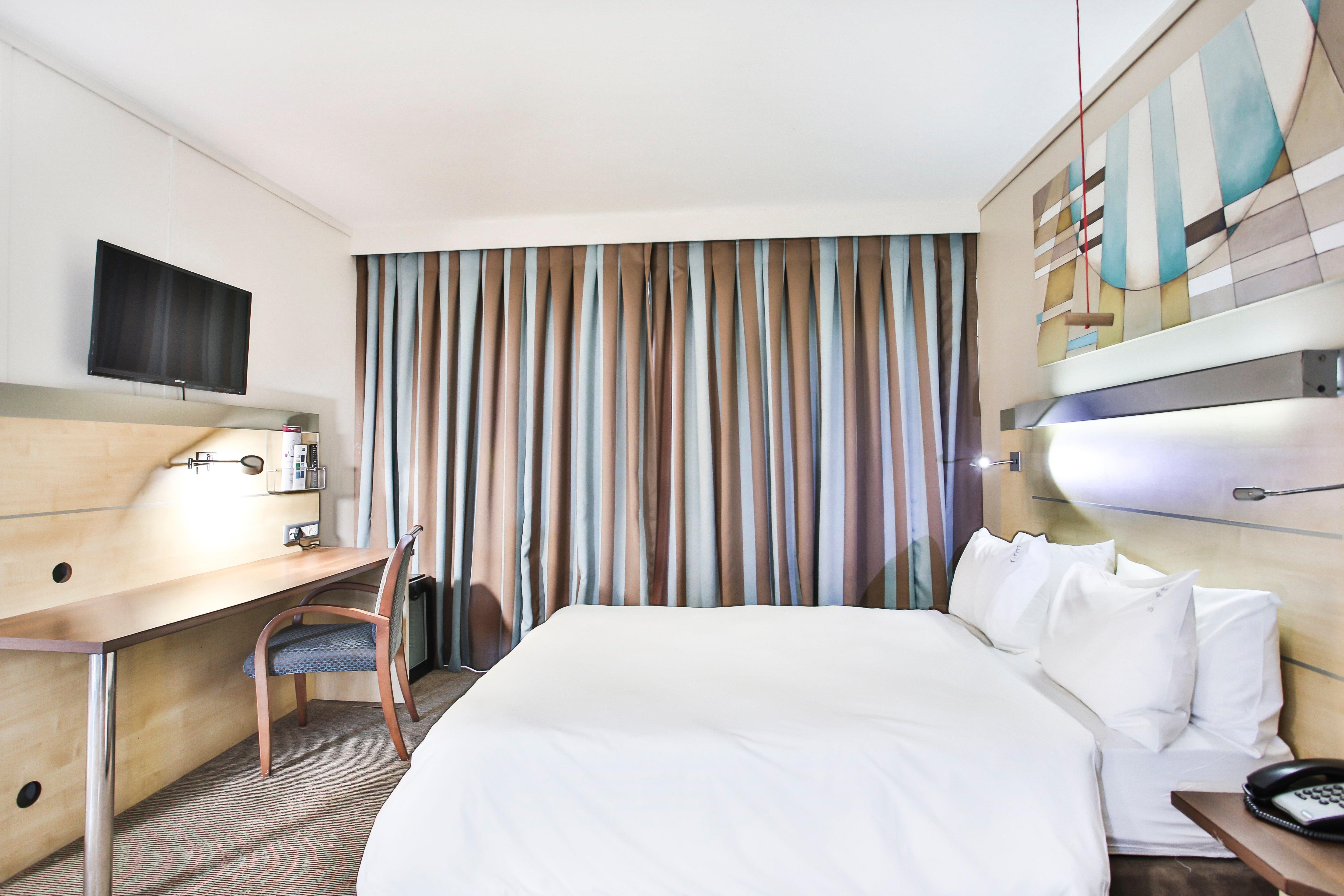 Holiday Inn Express Sandton-Woodmead By Ihg מראה חיצוני תמונה