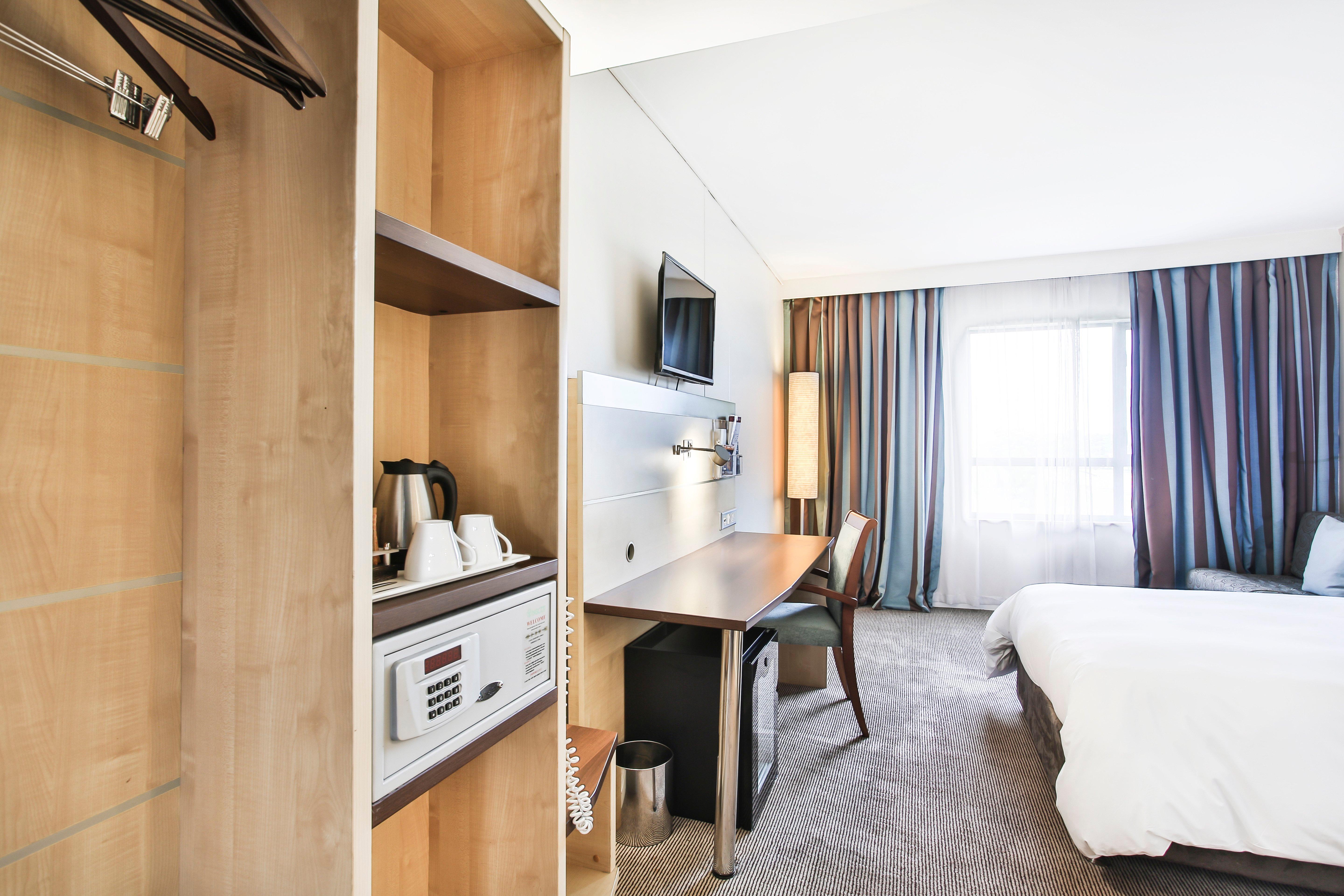 Holiday Inn Express Sandton-Woodmead By Ihg מראה חיצוני תמונה