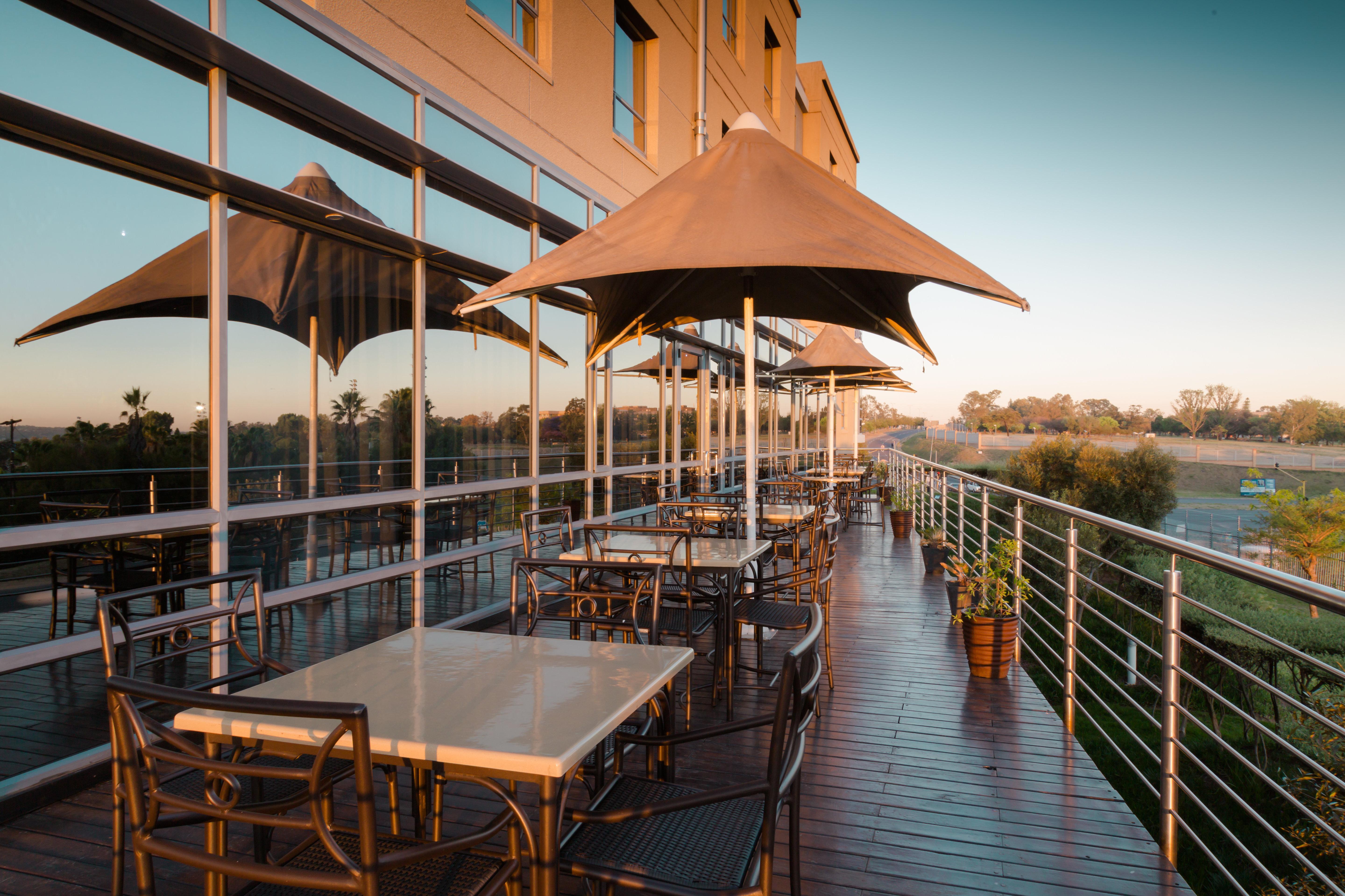 Holiday Inn Express Sandton-Woodmead By Ihg מראה חיצוני תמונה