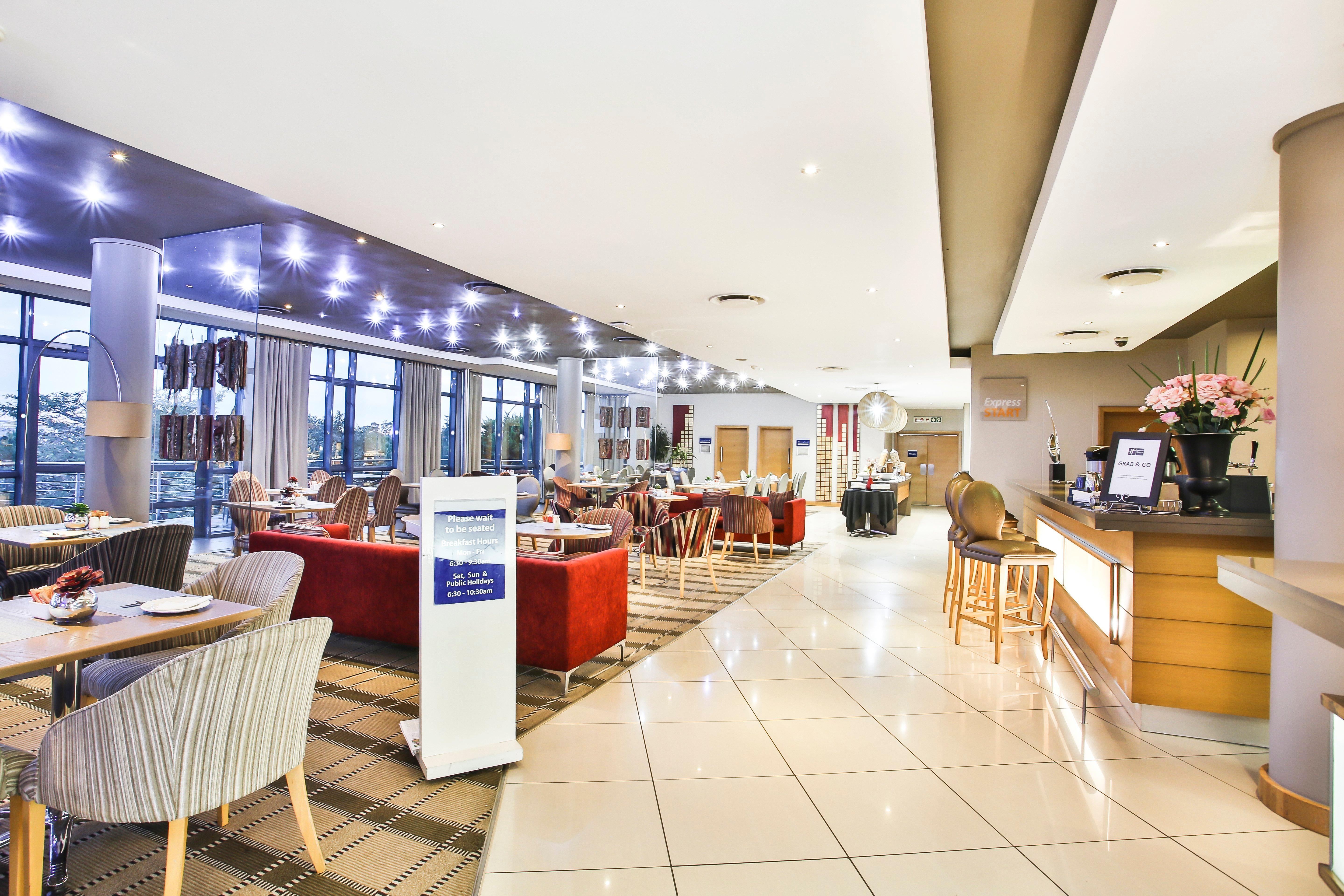 Holiday Inn Express Sandton-Woodmead By Ihg מראה חיצוני תמונה