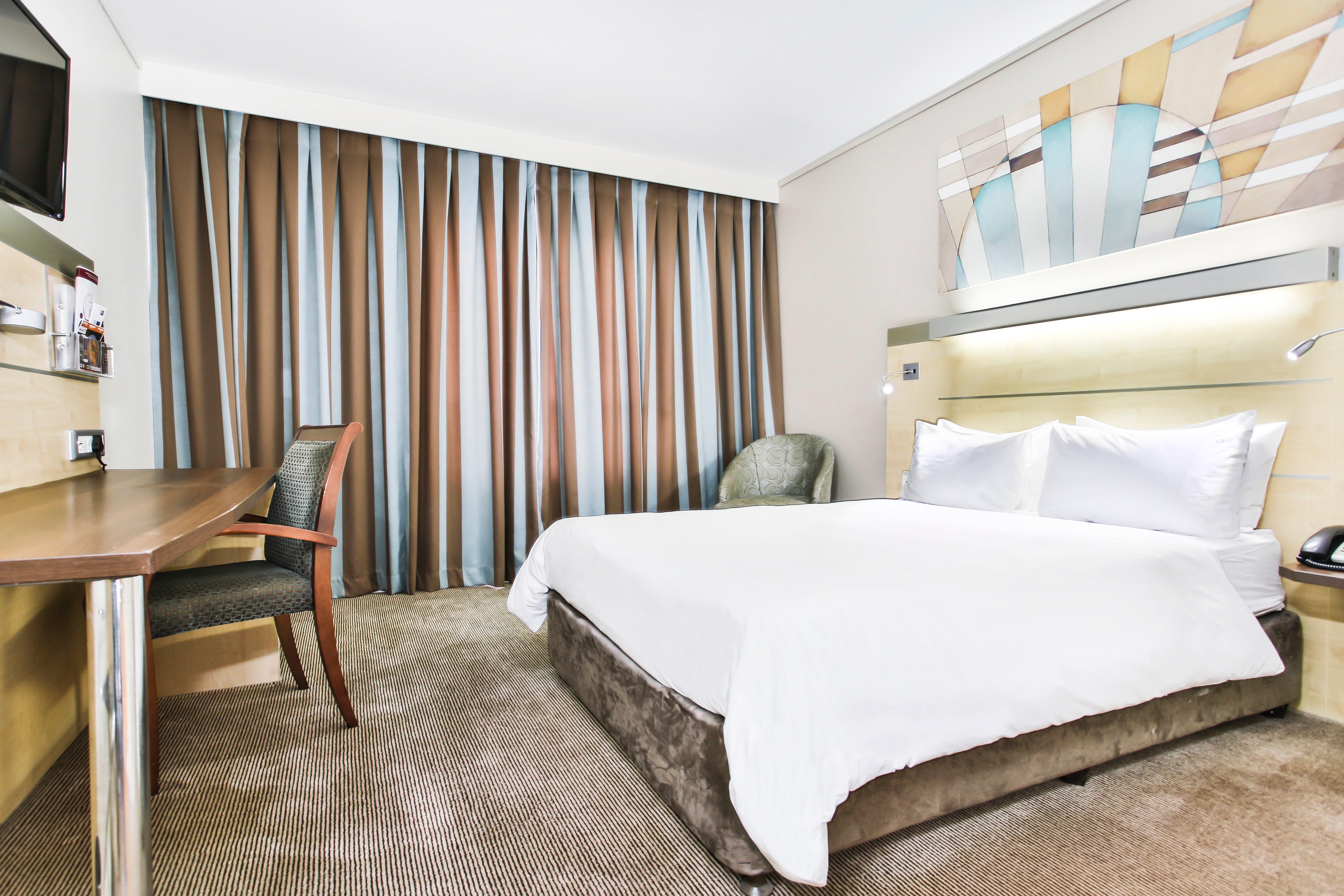 Holiday Inn Express Sandton-Woodmead By Ihg מראה חיצוני תמונה