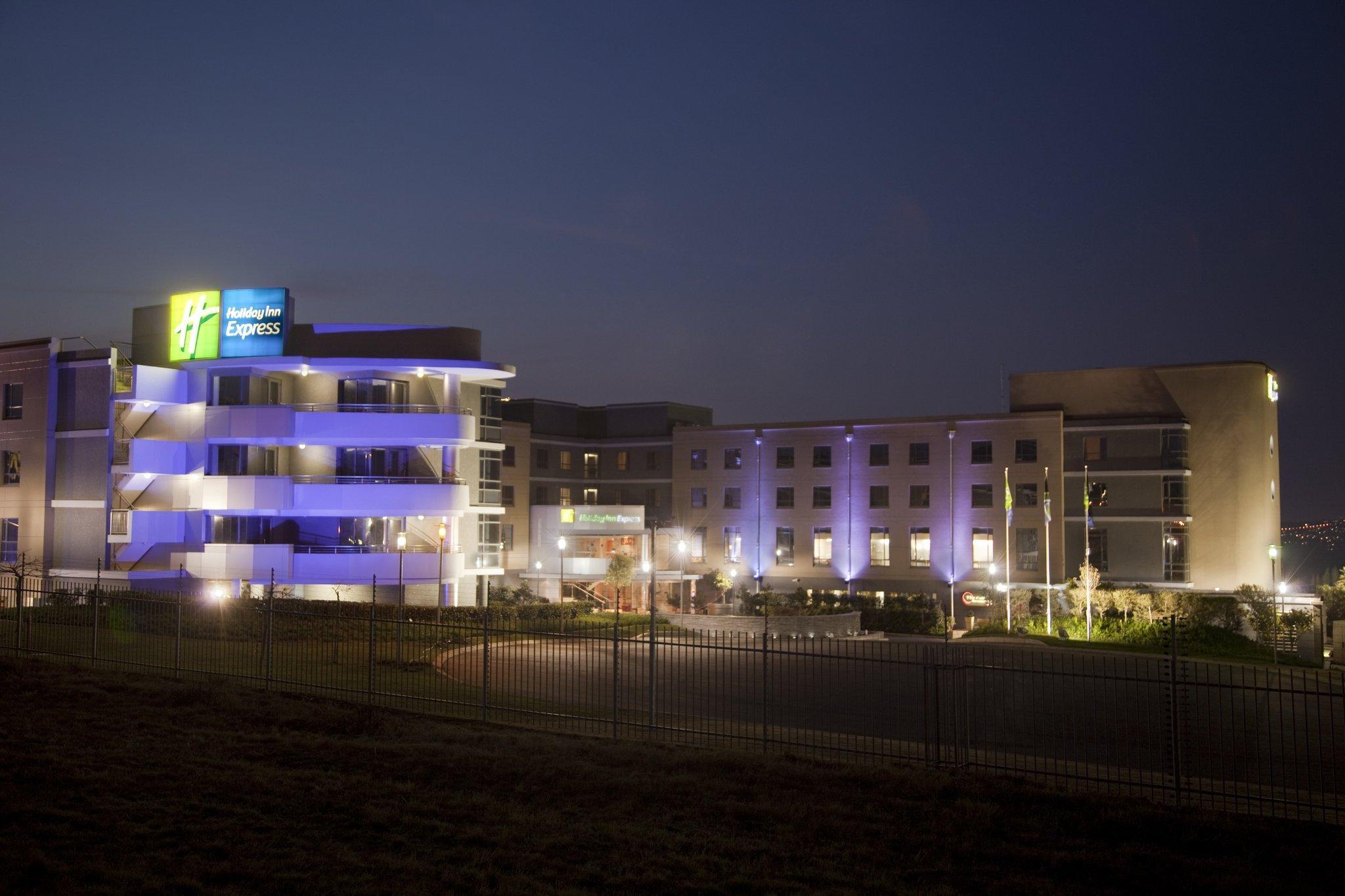 Holiday Inn Express Sandton-Woodmead By Ihg מראה חיצוני תמונה