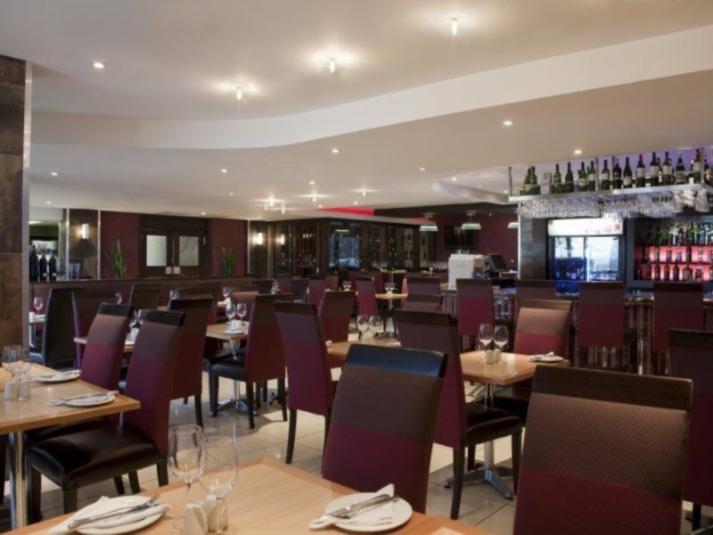 Holiday Inn Express Sandton-Woodmead By Ihg מראה חיצוני תמונה